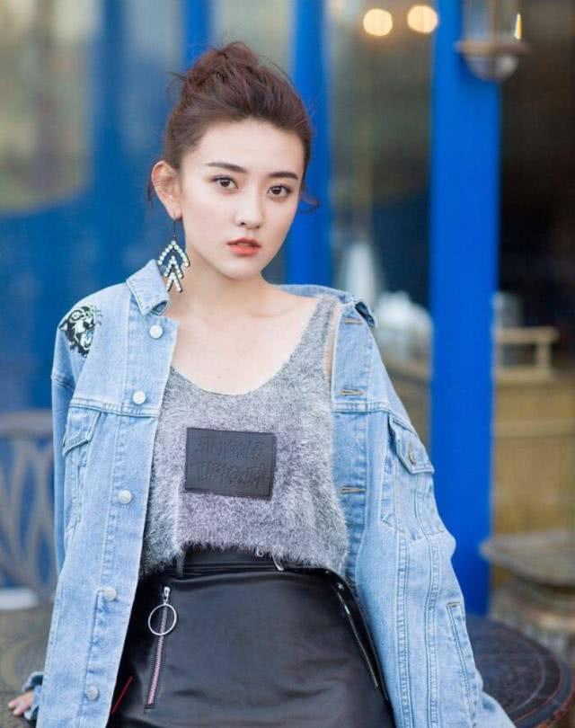 绝代双骄苏樱梁洁首次出场,绝代双骄梁洁苏樱最后和谁在一起