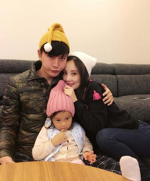 贾乃亮李小璐离婚甜馨抚养权归谁,甜馨抚养权为什么归李小璐