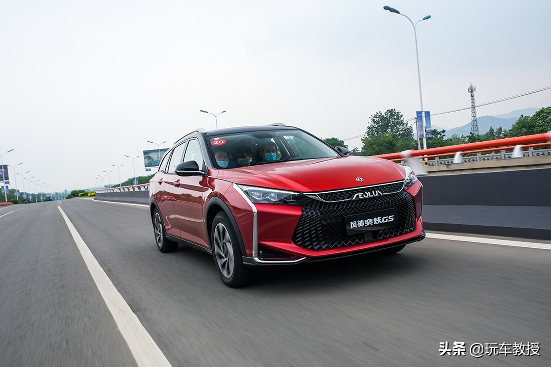 10万左右的法系车suv,10万以内的全新高颜值suv