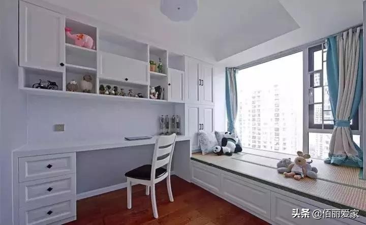 小户型次卧太小了,不如设计榻榻米+柜子,参考这9个案例很实用