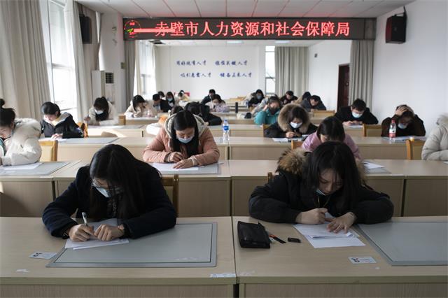 华中师范大学附属赤壁学校选聘教师明年9月开学