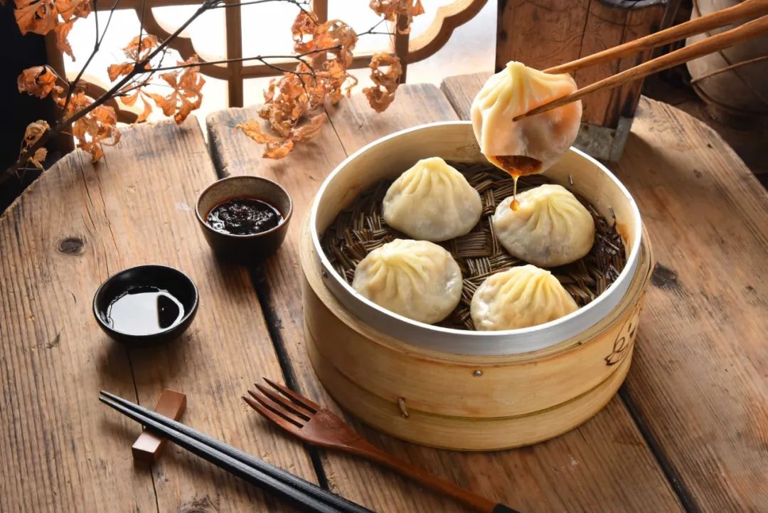 浜洪棿澶╁爞姹熻嫃,浜洪棿浠欏姹熷崡姘翠埂椋庢櫙