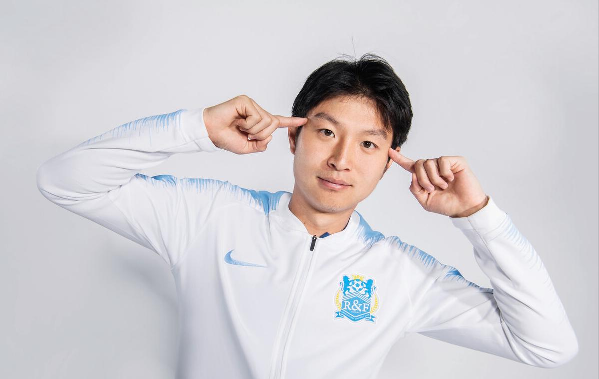 天津津门虎主帅于根伟,中超津门虎主帅于根伟