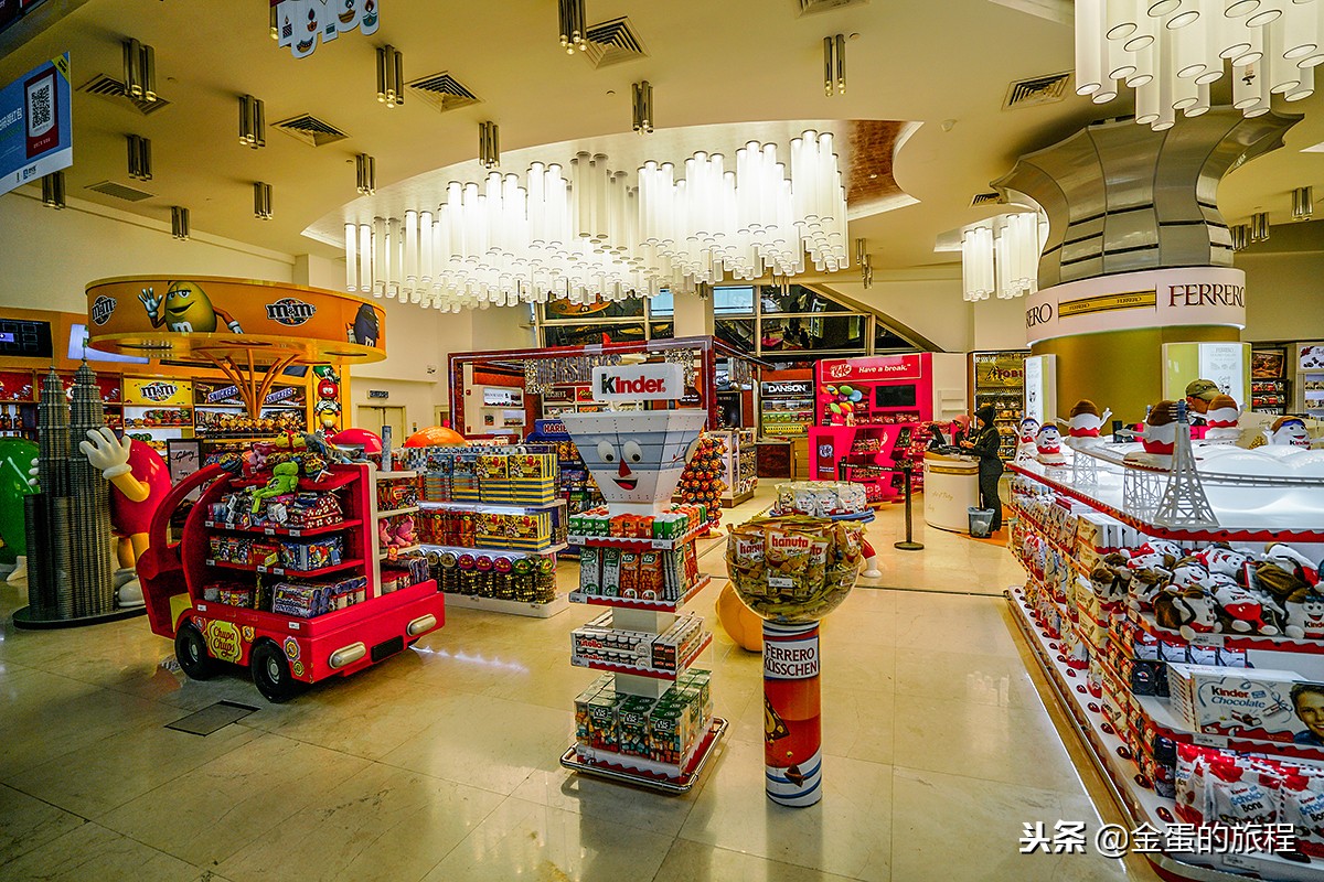 马来西亚吉隆坡亚航机场,亚航机场和吉隆坡国际机场