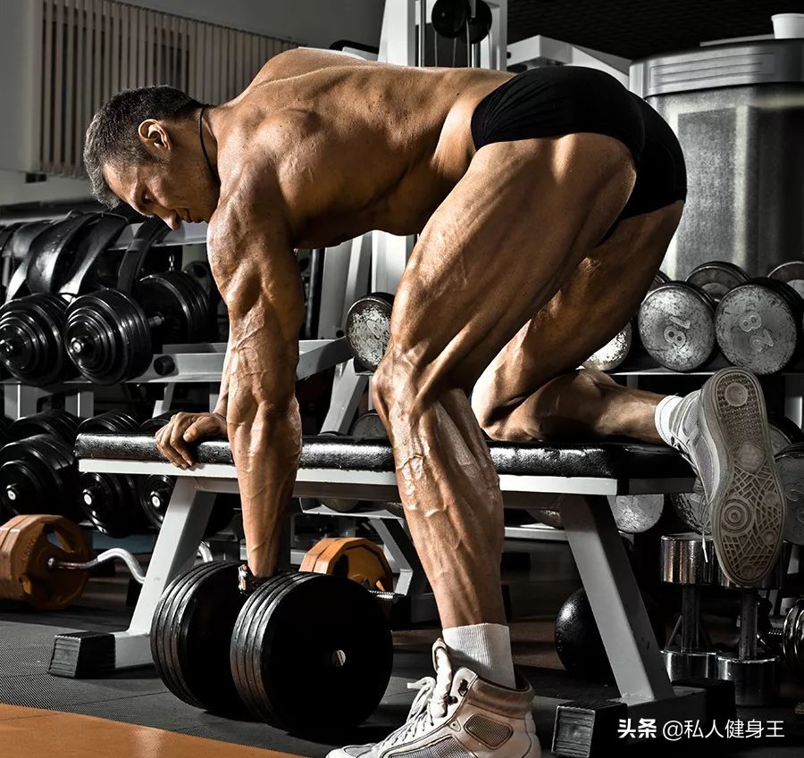 9个哑铃动作练全身,0基础哑铃训练动作大全