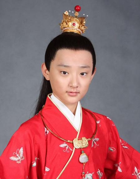 海陆于小彤公布恋情是什么时候,于小彤和海陆分手是哪年