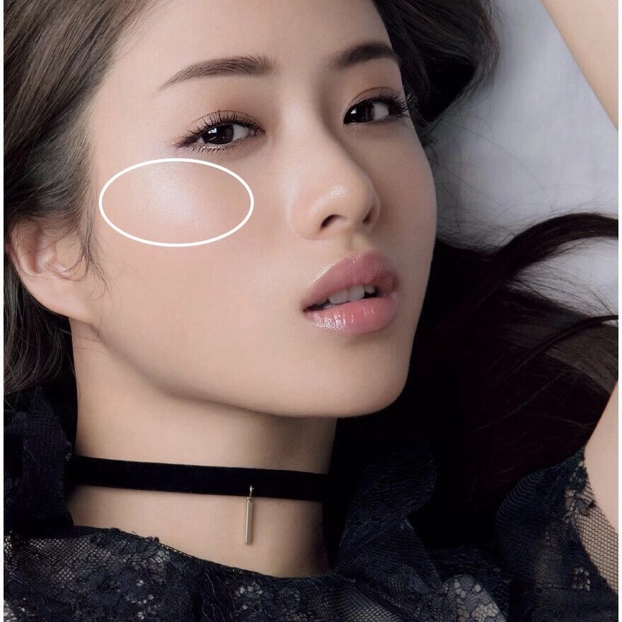 阳光下拍照脸比较黑怎么处理,拍照脸部浮粉反光解决方法