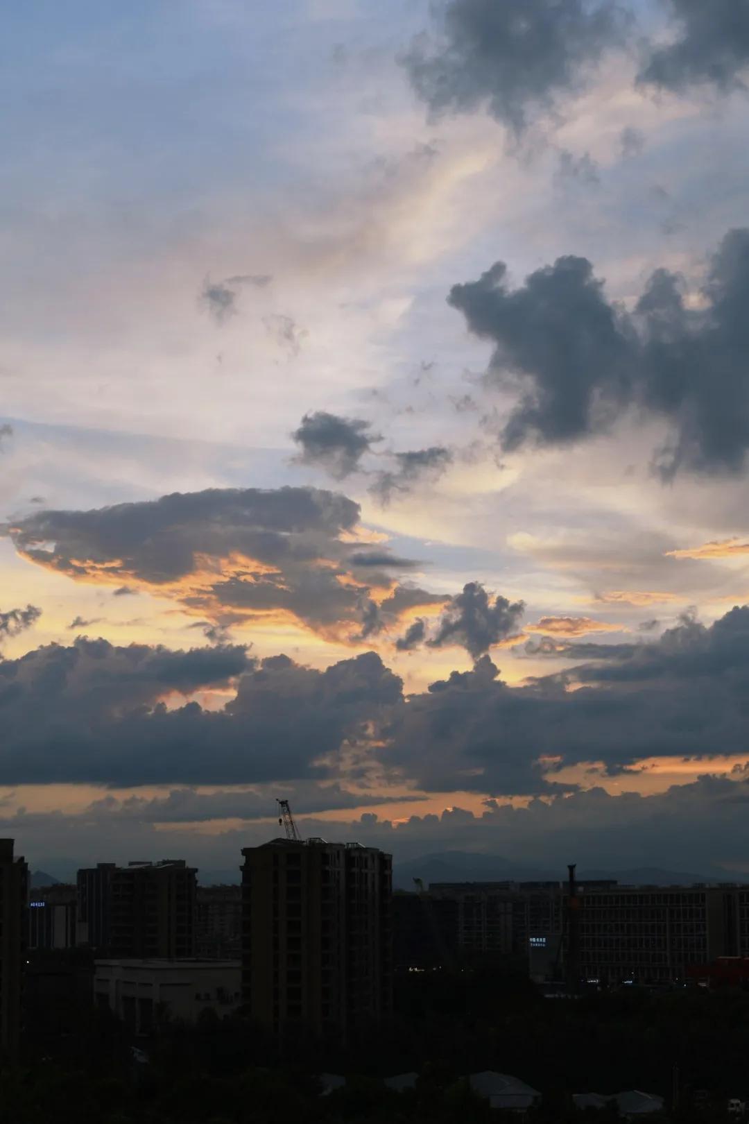 杭州女生老破小装修改造,装修漂亮女工