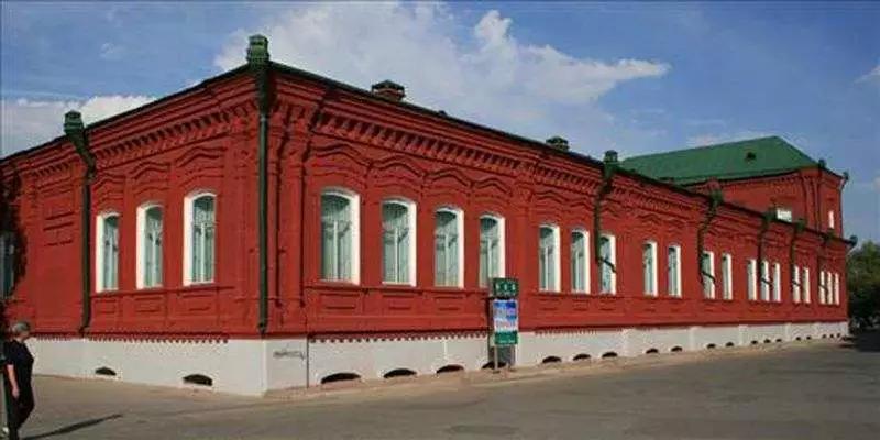 新疆平均工资乌鲁木齐,新疆各市平均收入排名