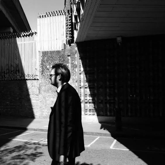 用一本小说讲透时间的秘密,生存的意义,这位作家的格局不止于此