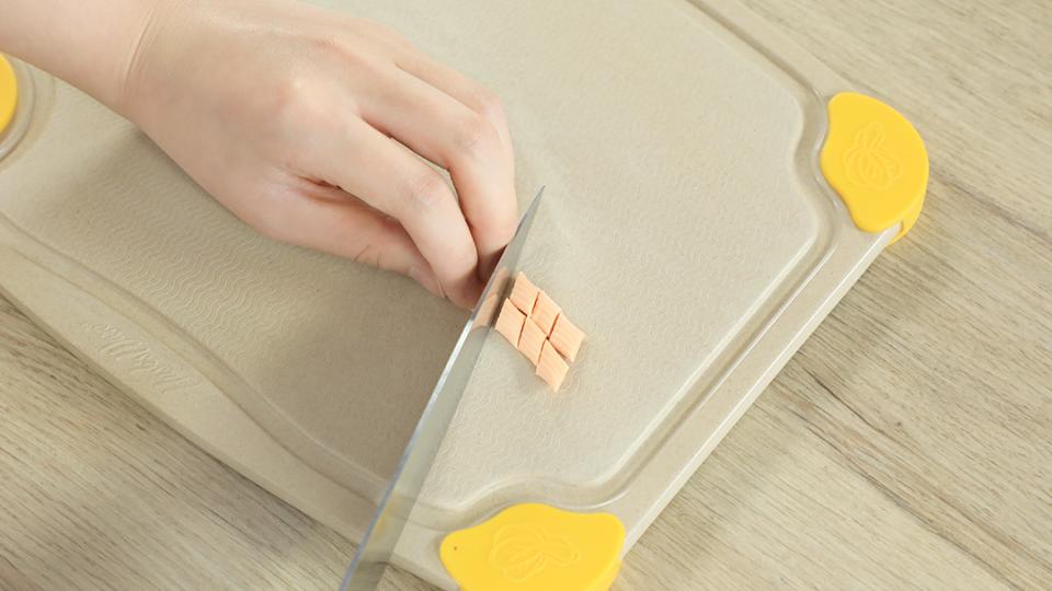 宝宝要避开什么食物 (12种宝宝禁忌食物家长要谨记)