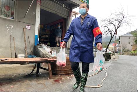 疫情期间特殊群众送温暖,春节期间社区为隔离户送温暖