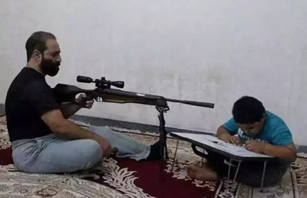 家长需要陪孩子做作业吗,家长不会陪孩子做作业怎么办