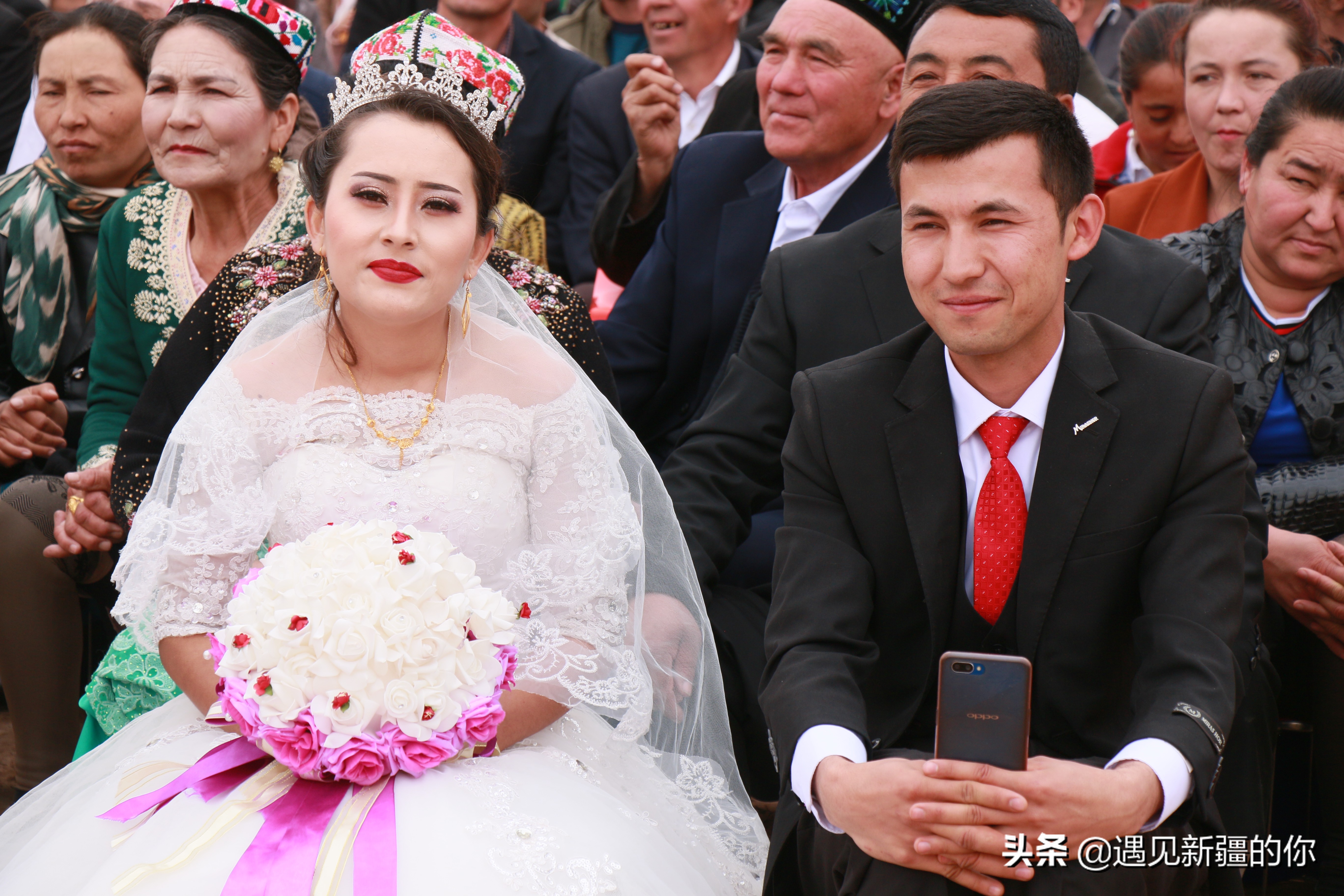 新疆尉犁县杏花节,杏花节旅游