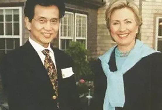 意念拦截原*弹子**,信徒800万,曾与美国总统合影,严新到底有多狠