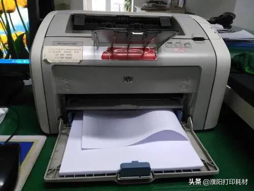 打印机硒鼓一直卡纸怎么解决,硒鼓打印机卡纸了怎么把纸拿出来