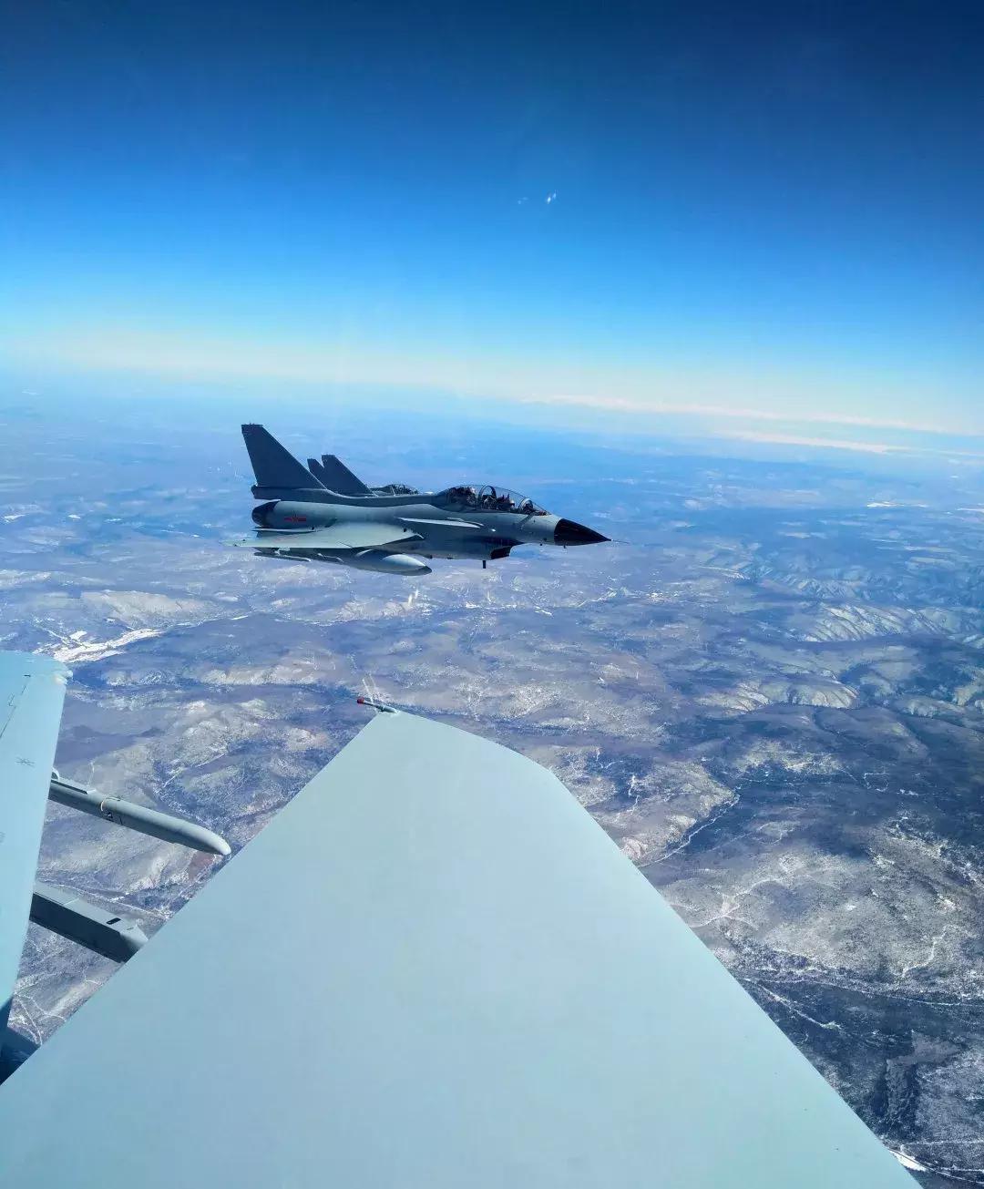 歼10在实战中的性能如何,歼10到底有什么优点