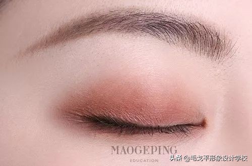 眼妆小技巧让你画出适合你的眼妆,眼妆教程手把手教你画眼妆