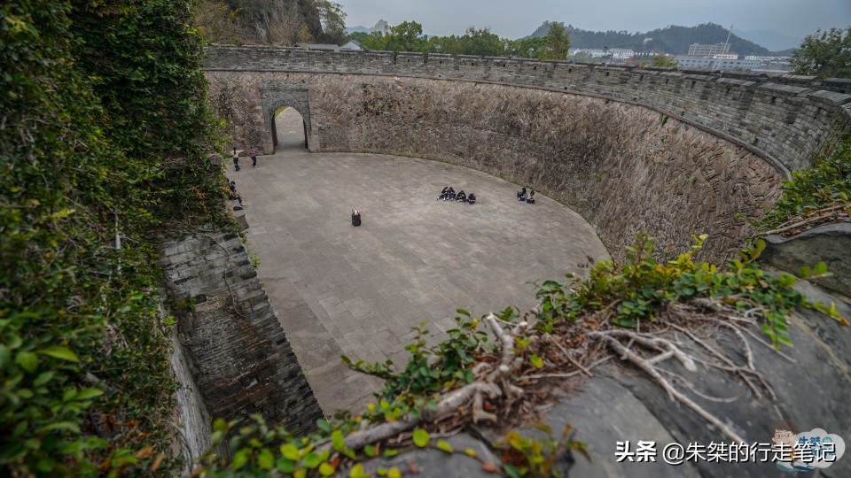 浙江临海古城低调了千年,一座低调了千年的古镇临海古城