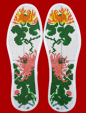 小小绣花鞋垫,一对绣花鞋垫