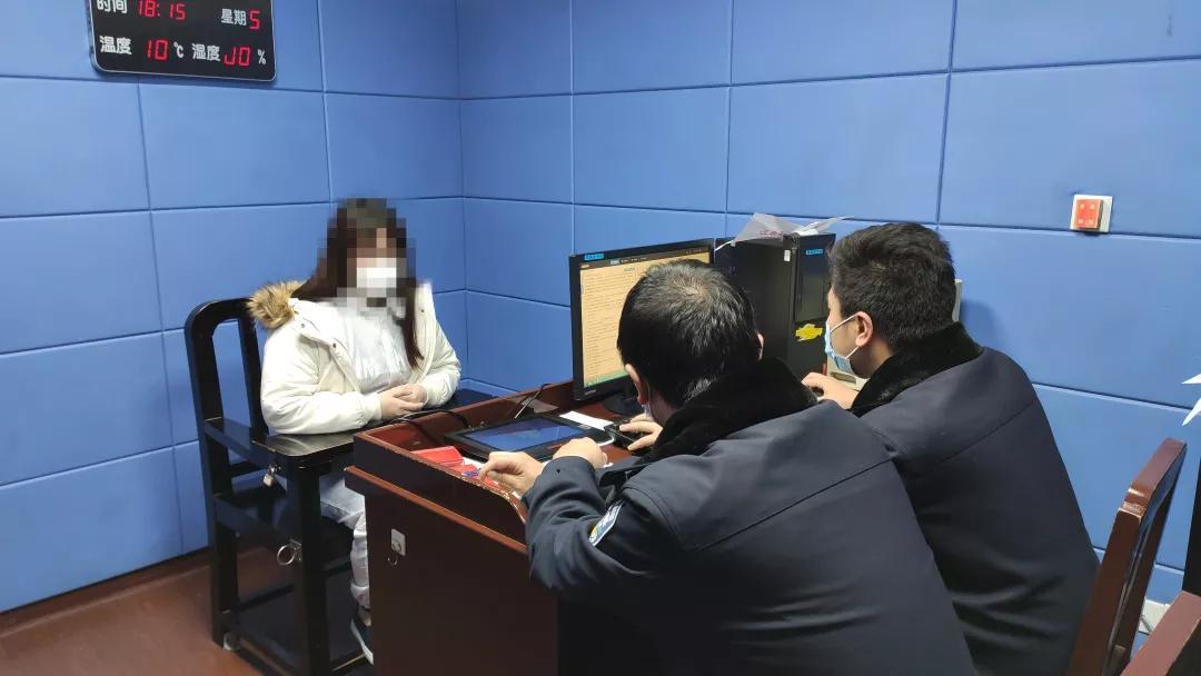 长宁警方打掉保健品诈骗团伙,上海长宁公安抓假冒商品