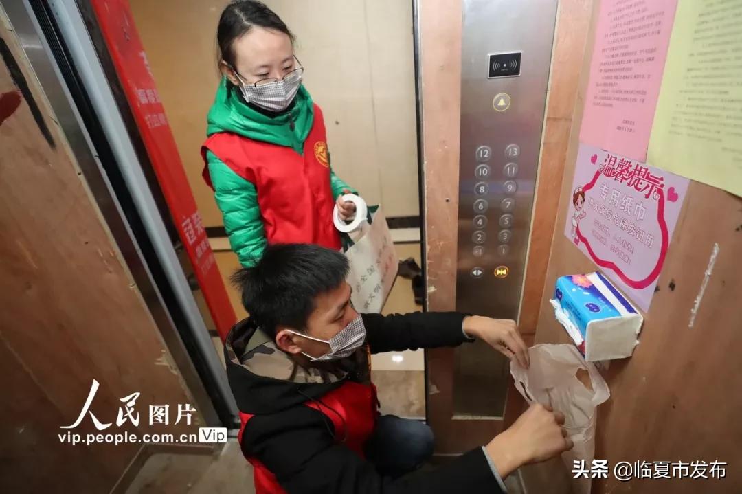 战疫二十四小时纪录片感悟,战疫最让人震撼和感动的瞬间