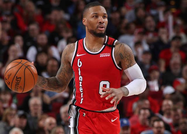 今日湖人vs国王詹姆斯集锦,今日湖人vs掘金的比分