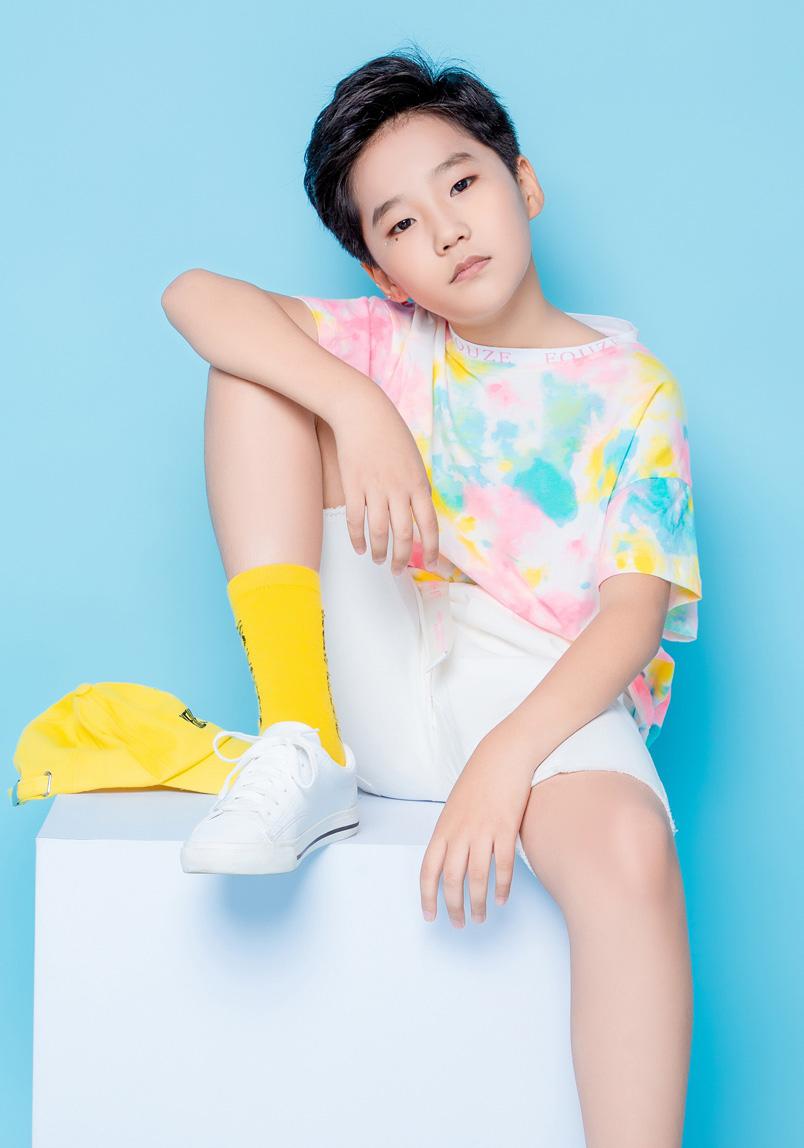 潮酷小童星杨子杰——一颗逐渐燃起的小新星