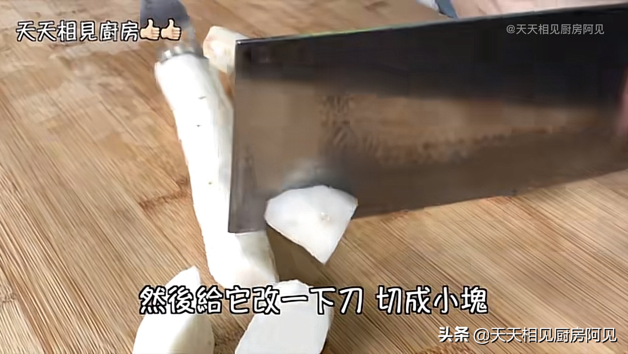 怎样清蒸鸡好吃又简单的方法,清蒸鸡的正宗做法和步骤