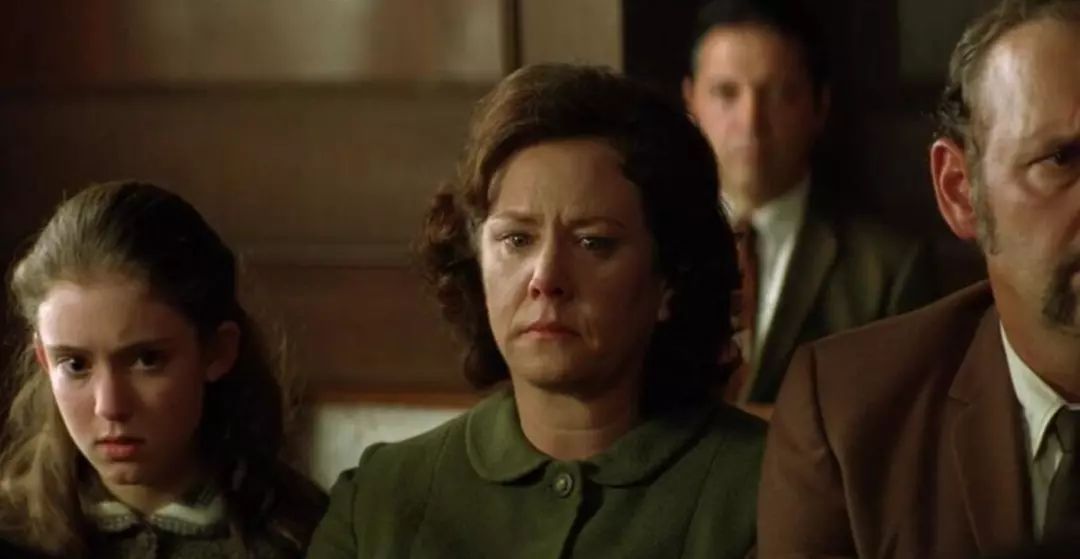 美国田园下的罪恶,美国田园下的罪恶电影解说