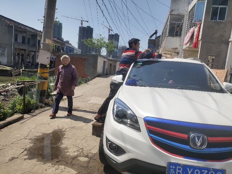 怎么给自己的爱车抛光打蜡,自己动手给爱车打蜡步骤