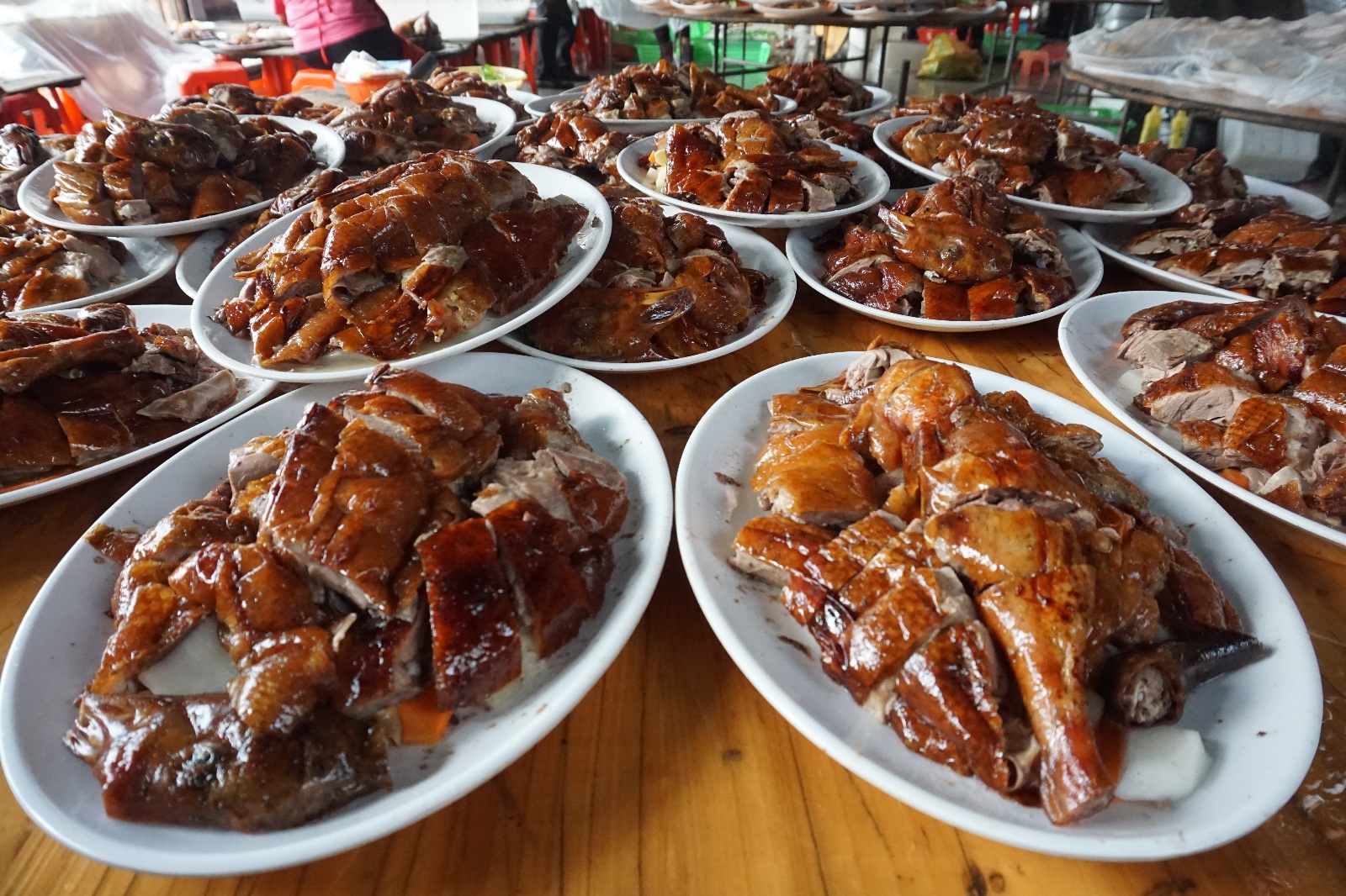 天河|热闹!一洞公祠重阳敬老摆70多围,老人家笑到“见牙唔见眼”