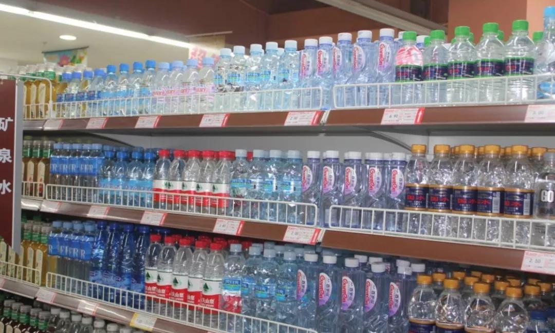 3年卖到20亿，一瓶“凉白开”如何从2000亿瓶装水红海中撕开口子