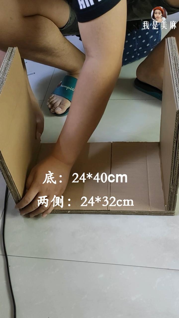 爸爸用50个快递盒做柜子,爸爸用快递箱制作书架