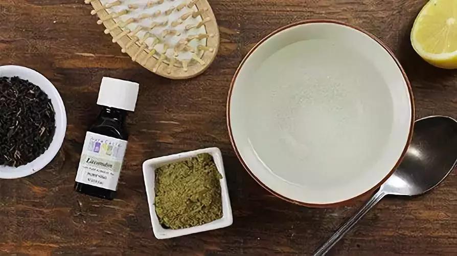 即便肿成猪头，人类依然无惧染最骚的发色