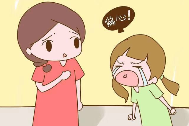 怎样看出父母偏心哪个子女,在父母偏心家庭长大的孩子