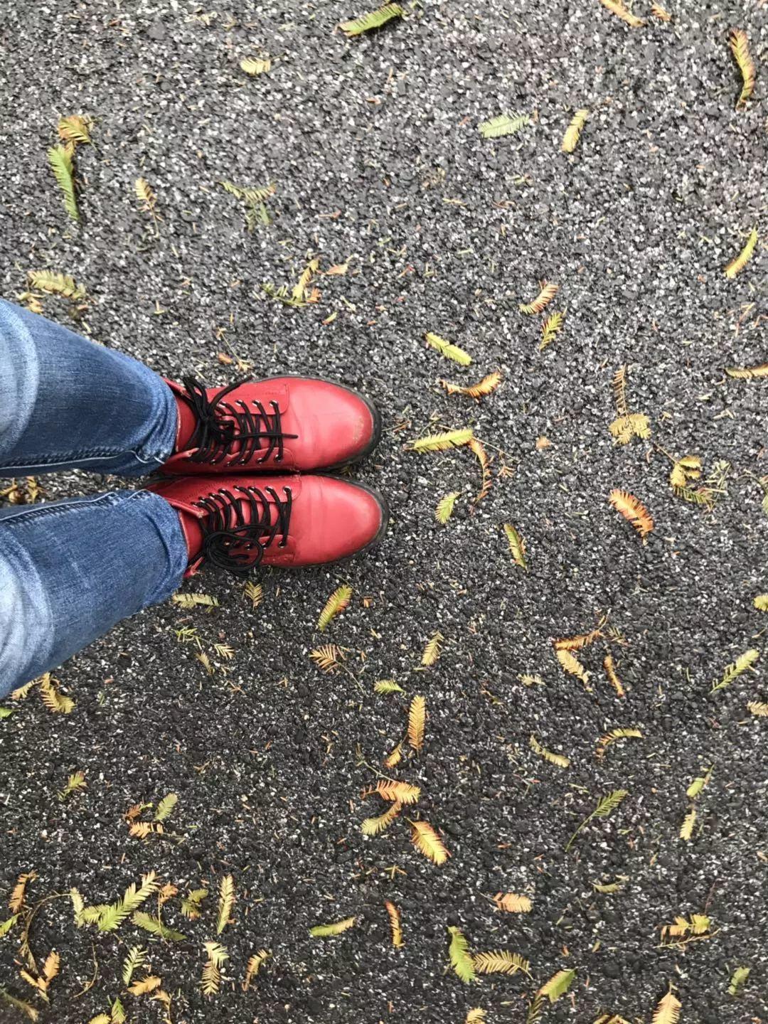 跟快递员谈恋爱是种什么感觉,喜欢快递小哥该怎么办