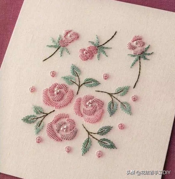 一张十字绣成品怎么弄成三幅,刺绣一张布需要几种绣法