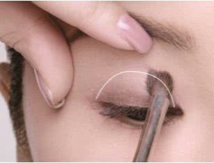 佟丽娅同款淡紫色眼妆怎么画,陈数同款烟熏眼妆