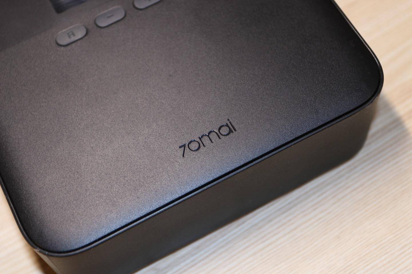 70迈轮胎充气泵青春版怎么使用,70迈车载汽车轮胎充气泵