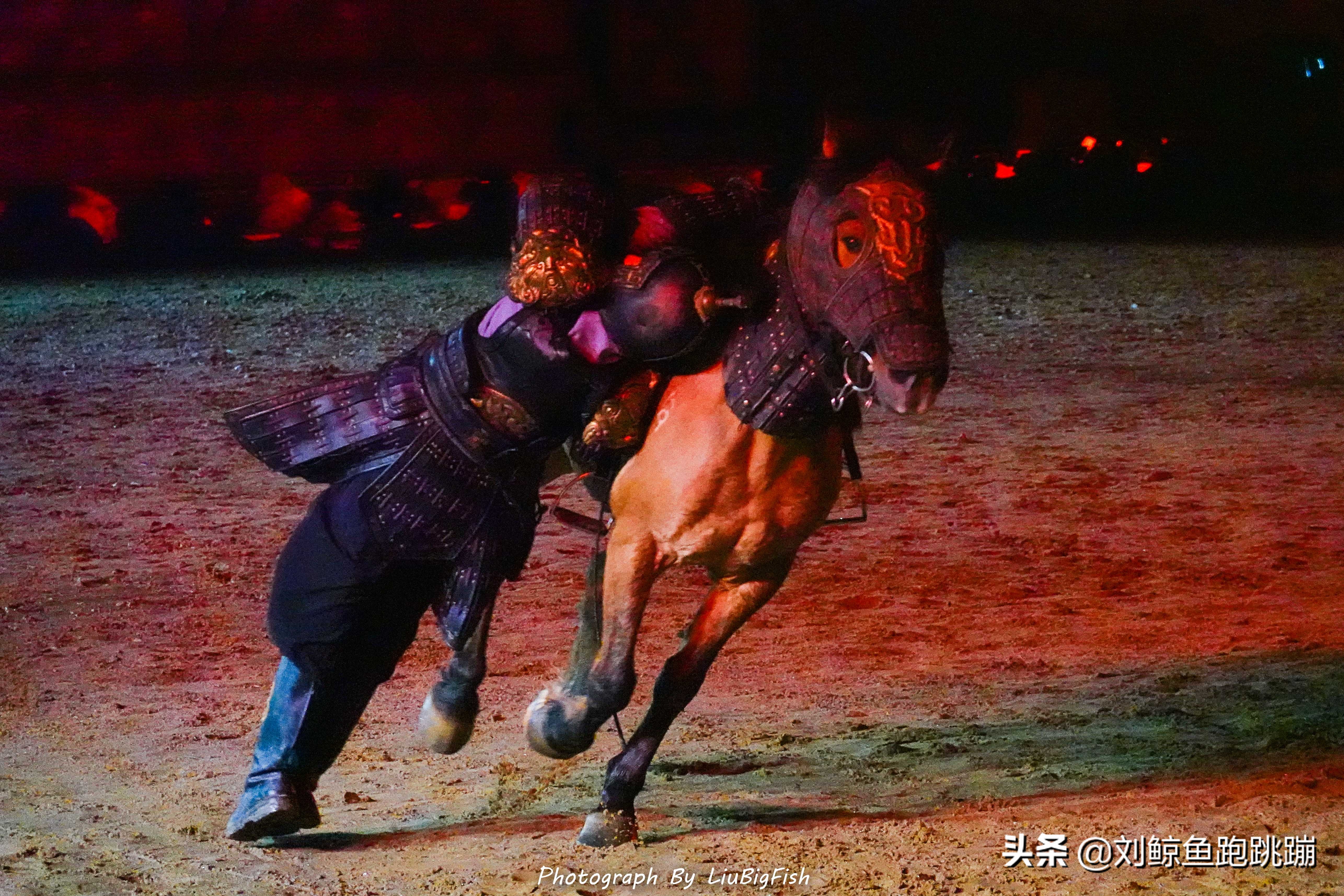 武汉木兰草原狂欢夜视频,木兰草原马战演出直播