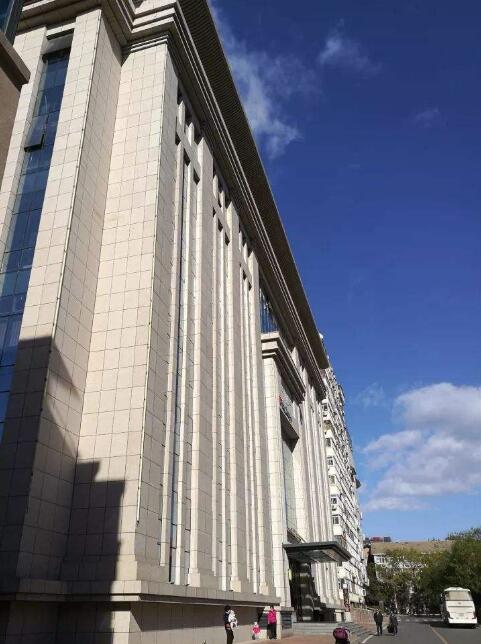 公主坟是真的埋葬着还珠格格吗,公主坟里的还珠格格是真的吗