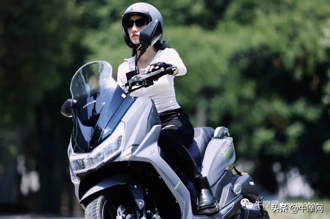 国内首款混合动力踏板｜14990/18990元，大阳发布2.0版本V锐150