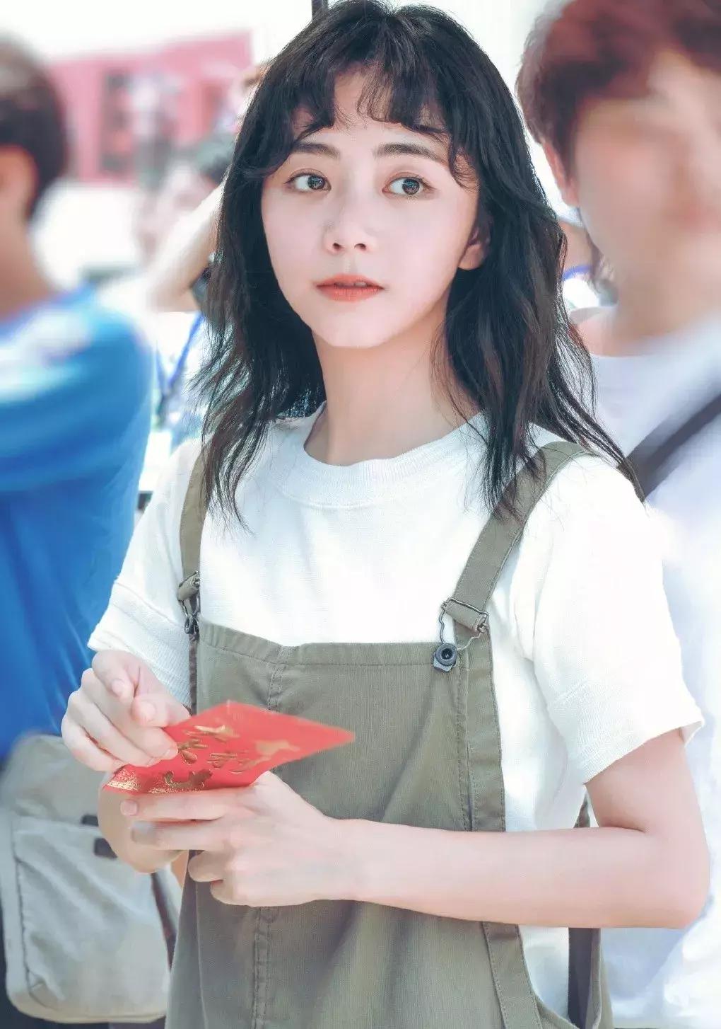 狐狸系穿搭,狐狸系女生适合的穿衣风格