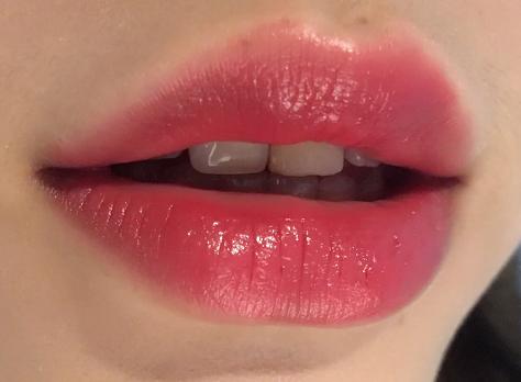 适合春夏的大牌口红经典色号,雅诗兰黛伊丽莎白口红569试色