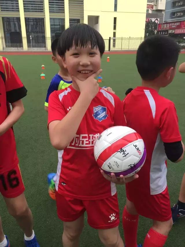 你不看足球就不会明白什么,这才是足球的真正意义