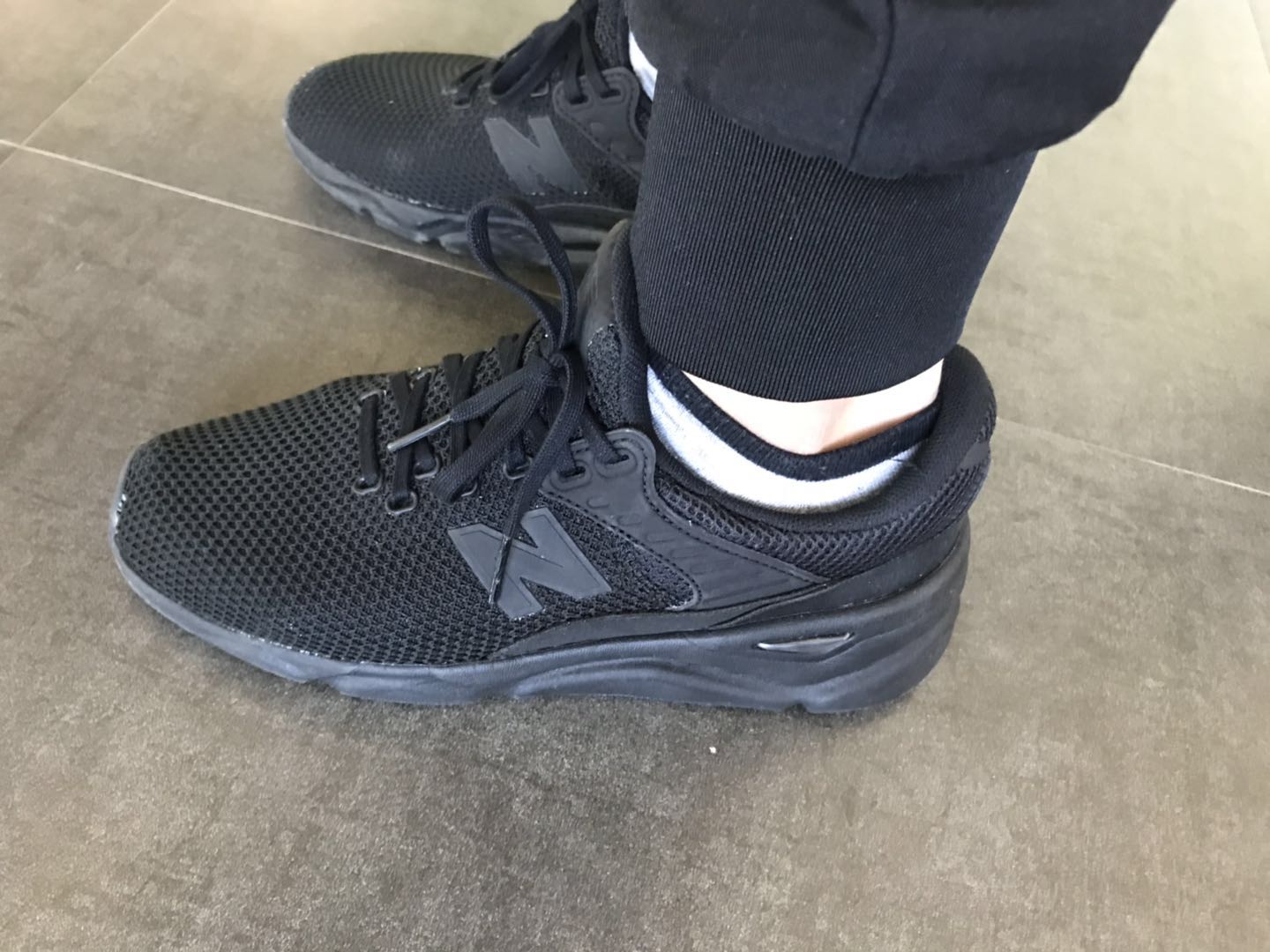 新百伦与newbalance紫色鞋,newbalance新百伦经典款潮鞋