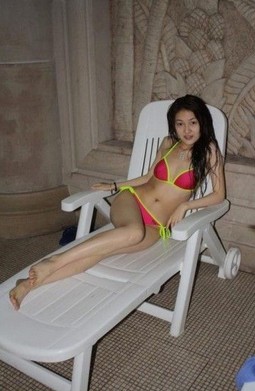 炫富女郭美美到底是什么人,郭美美炫富引出富二代