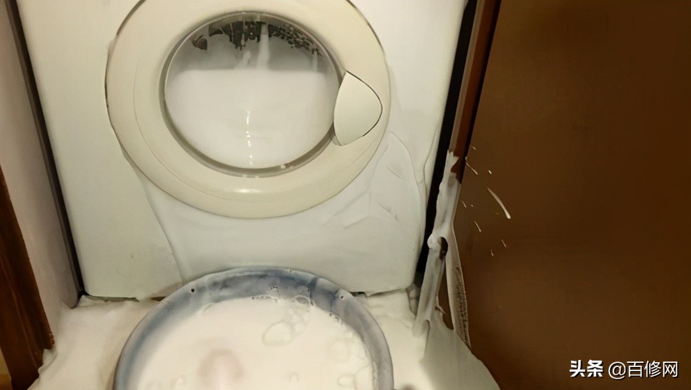 洗衣机洗出来的衣服有臭味怎么办,洗衣机有臭味怎么消除