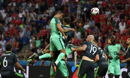 足坛宿茂臻,现役足坛头球最厉害的十大球员